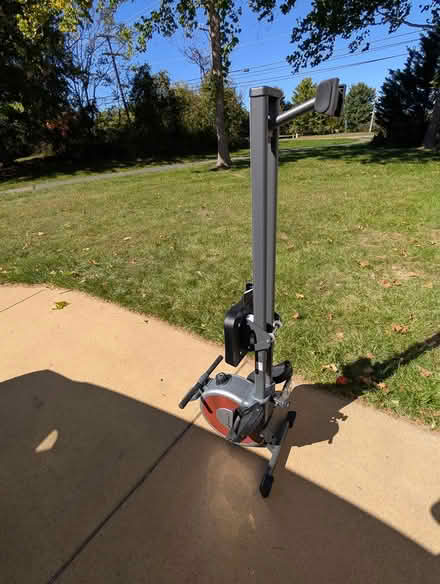 Photo of free Rowing Machine (Leesburg (Exeter subdivision)) #2