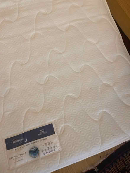 Photo of free Immaculate king sized mattress (Oldfield Park, Bath) #2