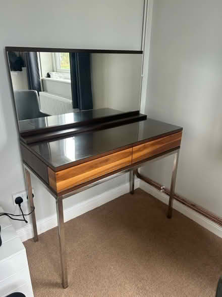 Photo of free Dressing table and mirror set (Nr24 2np) #4
