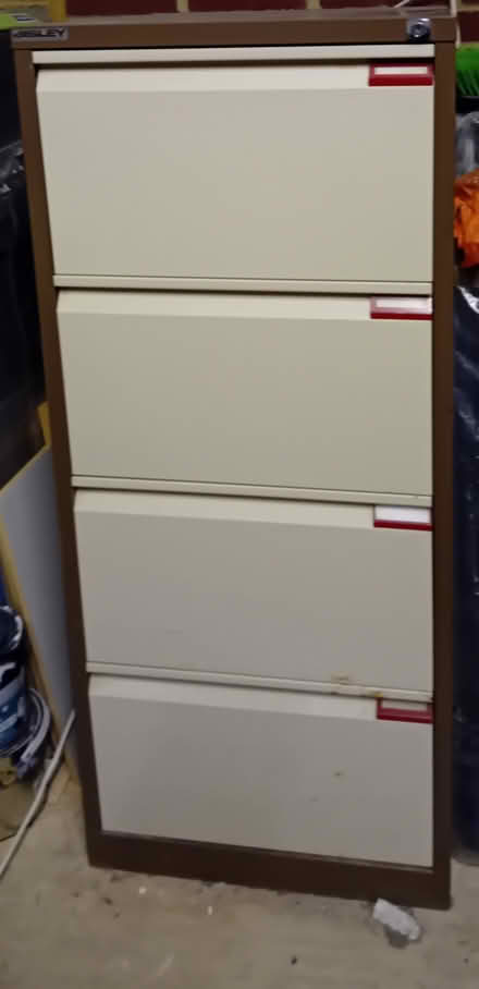 Photo of free 4 drawer filing cabinet (Wokingham, RG41) #1