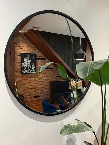 Photo of free Round mirror 37 inch diameter (King st and Payne street) #1