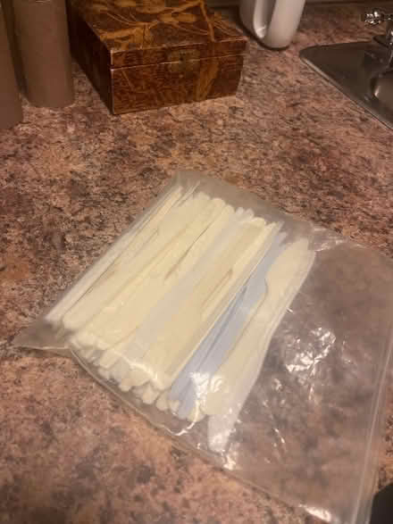 Photo of free Plastic knives (Old ottawa south) #1