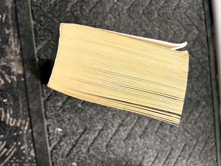 Photo of free Enormous pub quiz book (Spondon DE21) #2