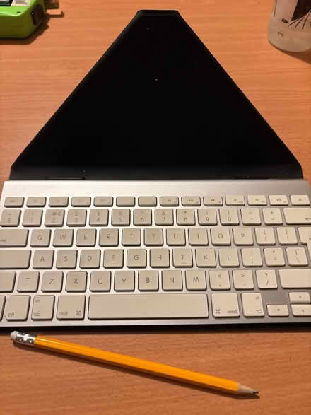 Photo of free Wireless keyboard for IPad (Shotesham) #2
