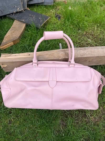 Photo of free M&S pink leather bag (Henley-On-Thames RG9) #2