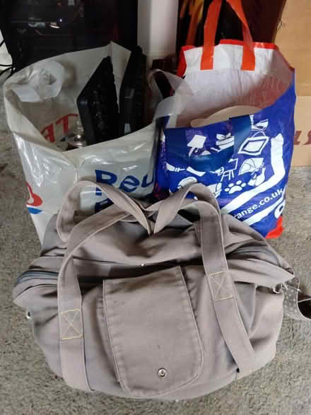 Photo of free Car boot sale stuff (AL10) #1