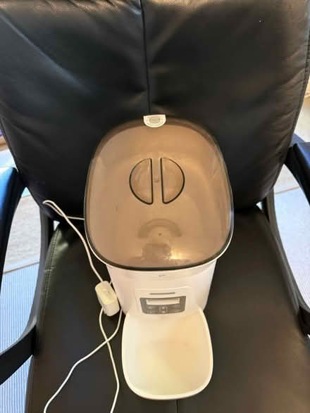 Photo of free PETLIBRO 4L Automatic Pet Feeder (Islington/Canonbury - N1) #2