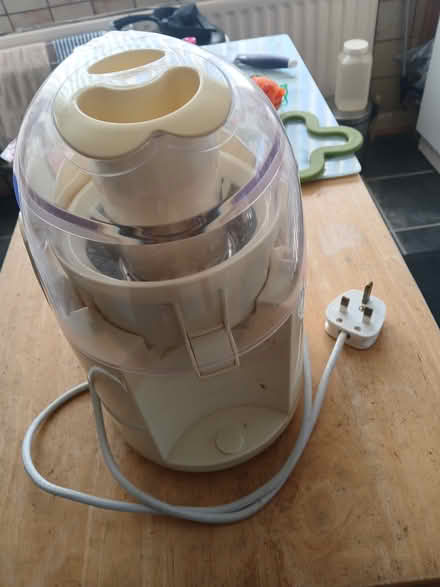 Photo of free Electric Juicer (PO7 Purbrook) #1