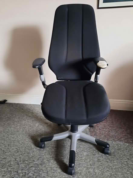 Photo of free Swivel Desk Chair RH Logic (Portsmouth PO2) #1