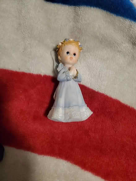 Photo of free Ceramic angel (Hintonburg) #1