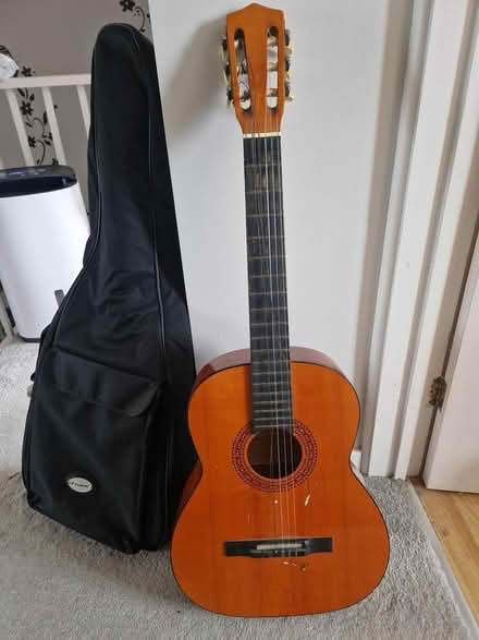 Photo of free Tatra Classic guitar (Windsor SL4) #1