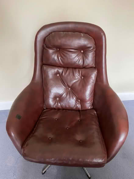 Photo of free Large swivel brown armchair (N10 near Colney Hatch Lane) #1