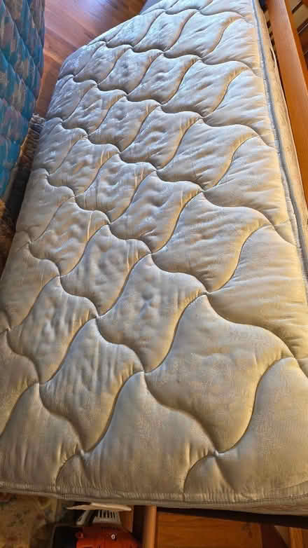 Photo of free Serta twin mattress -- soft (south sunnyvale) #1
