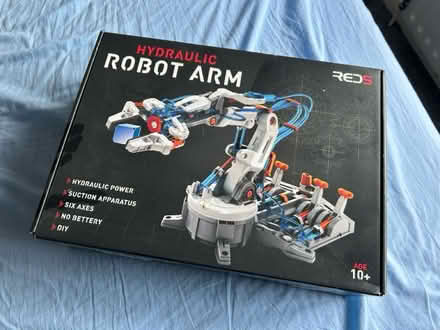 Photo of free Robot arm kit (Upper Beeding) #2