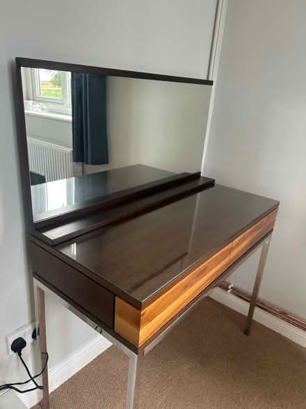 Photo of free Dressing table and mirror set (Nr24 2np) #3