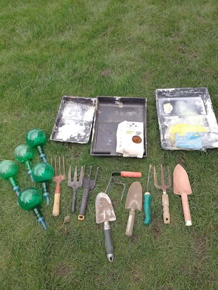 Photo of free Garden/DIY items (Tolworth KT5) #1