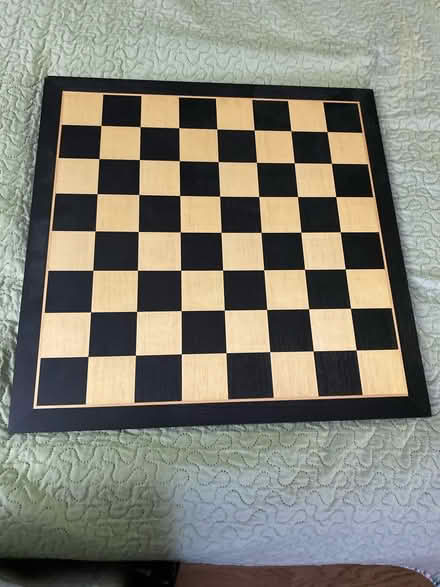 Photo of free Chess/chequers board (AL1) #1
