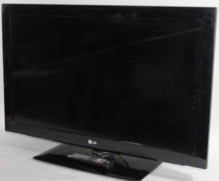 Photo of free 36 inch TV (St Johns WR2) #1