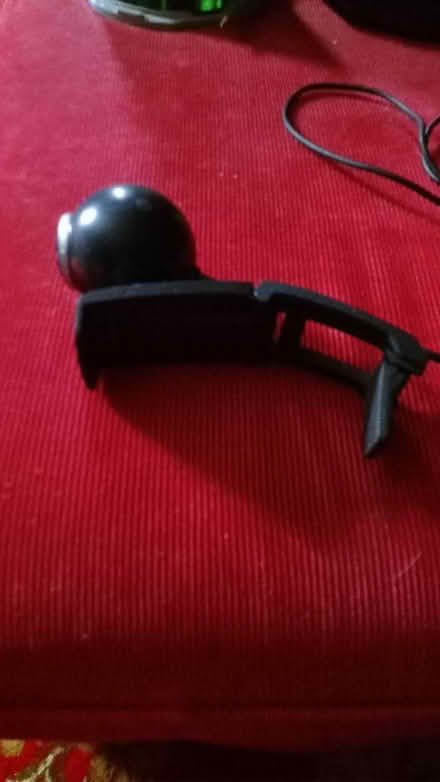 Photo of free Logitech USB Webcam (Walton on the Hill L4) #2