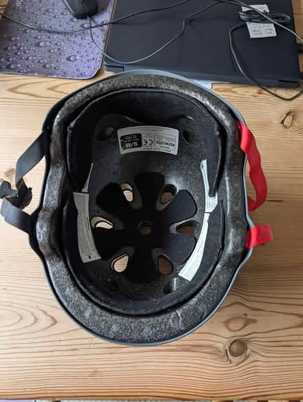Photo of free Cycle/Skate Helmet (Ashbourne DE6) #1