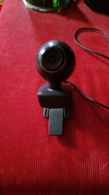 Photo of free Logitech USB Webcam (Walton on the Hill L4) #1
