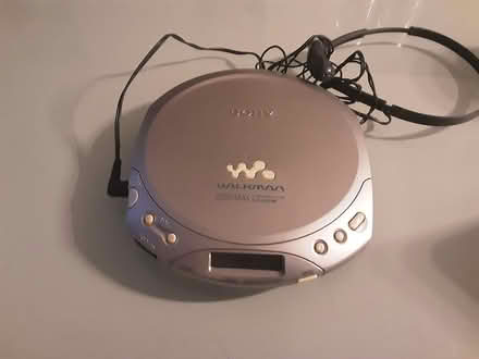 Photo of free Sony Walkman CD player (Richmond TW10) #1