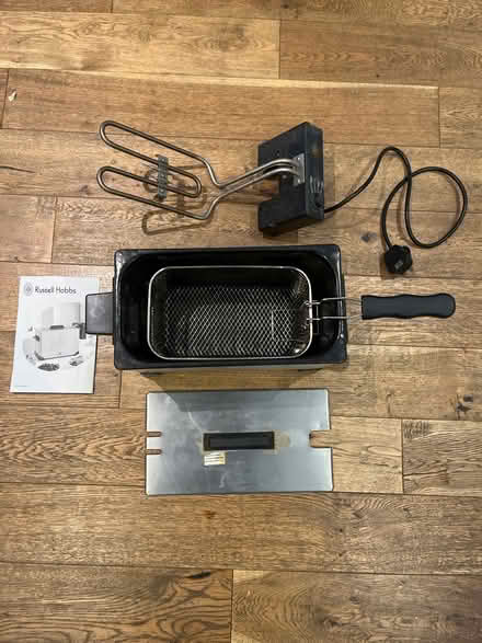 Photo of free Deep Fat Fryer (Central Woodley RG5) #1