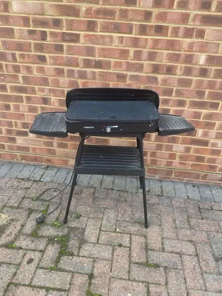 Photo of free Electric Bar B Q (Farnborough) #1
