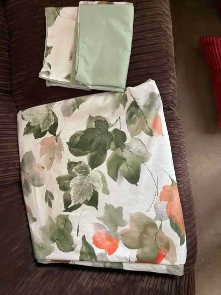 Photo of free Duvet cover & p/cases (Stanton Harcourt OX29) #1
