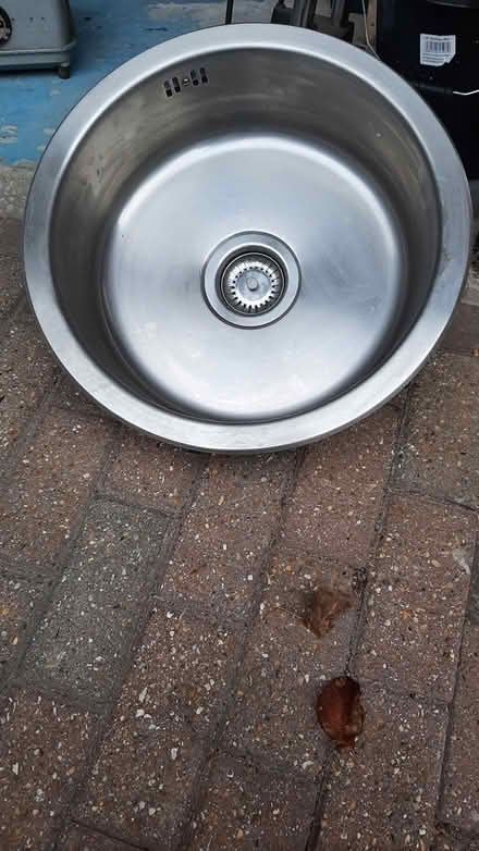 Photo of free Stainless steel sink (Vyne Road, Basingstoke, RG21) #1