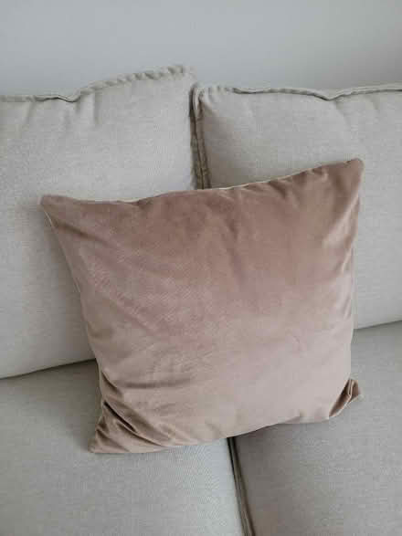 Photo of free Decorative pillow (Bridge of Allan FK9) #2