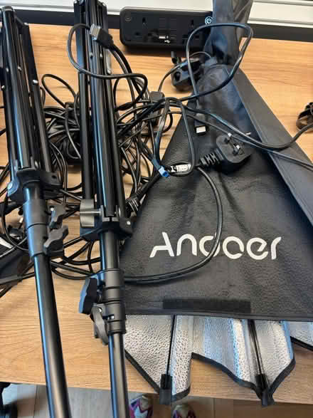 Photo of free Photography umbrella thing (7 harp lane) #1