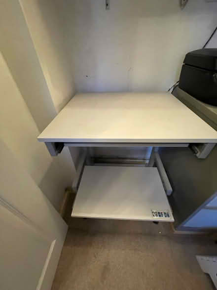Photo of free PC desk (CV10 Galley Common) #1