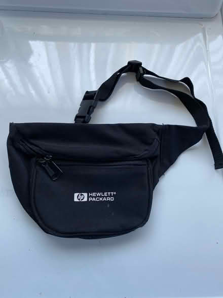 Photo of free Like New Medium size fanny pack (Lawrence Expy and Hwy 280) #1
