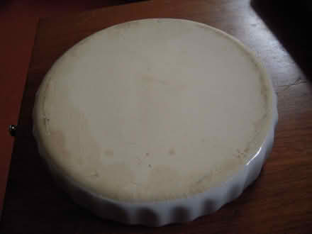 Photo of free Ceramic white round flan dish (Maidenhead SL6) #2