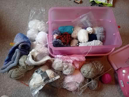 Photo of free Box of wool (MK41) #2