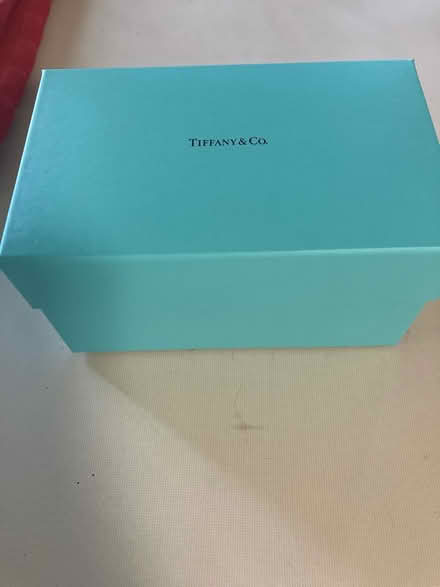 Photo of free Tiffany & Co. box (Bensenville) #1