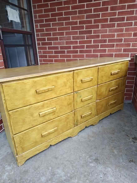 Photo of free Dresser (Kitchener (Lancaster/Union)) #1