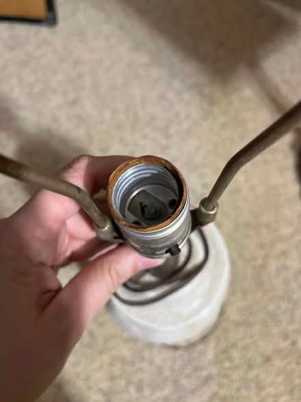 Photo of free Vintage Lamp (Farmington Hills) #4