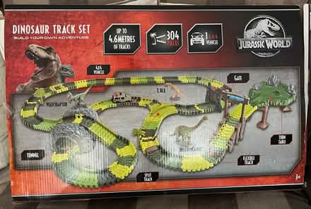 Photo of free Jurassic Track Set - PARTS MISSING (Livingston EH54) #1
