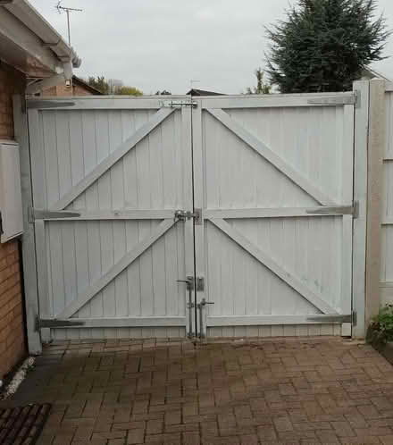 Photo of free Large gates (S20 Waterthorpe) #3