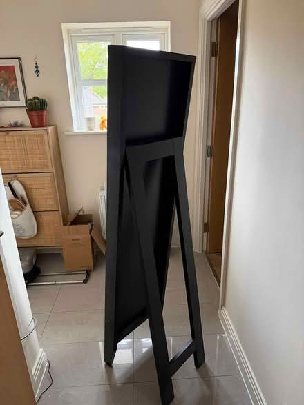 Photo of free Bedroom Furniture Set (ub108tr) #2