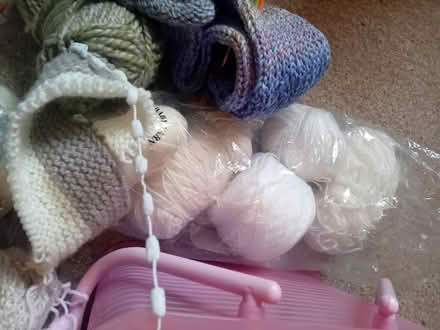 Photo of free Box of wool (MK41) #3