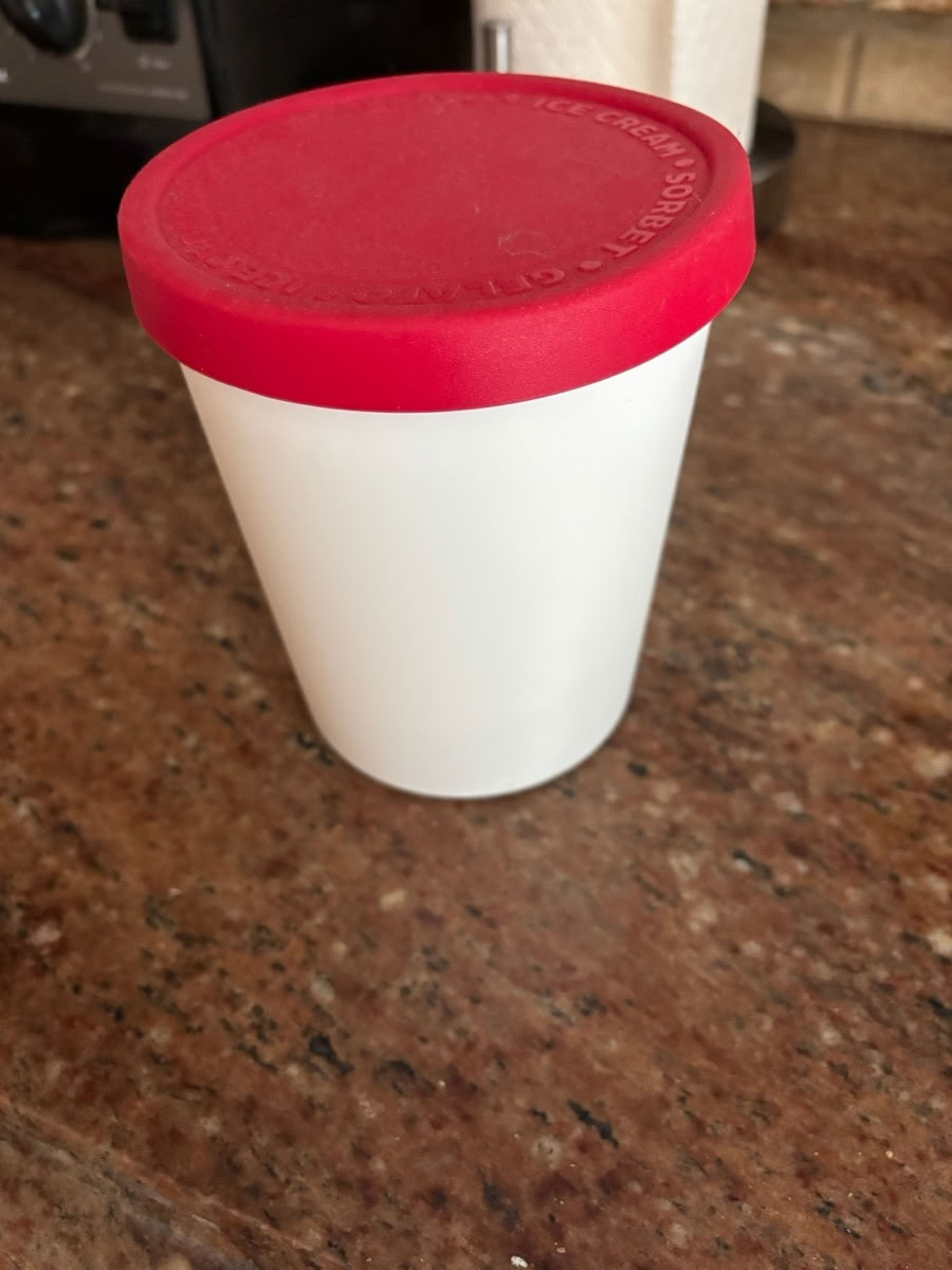 Free: Ice cream machine and pint holder (East Northport)