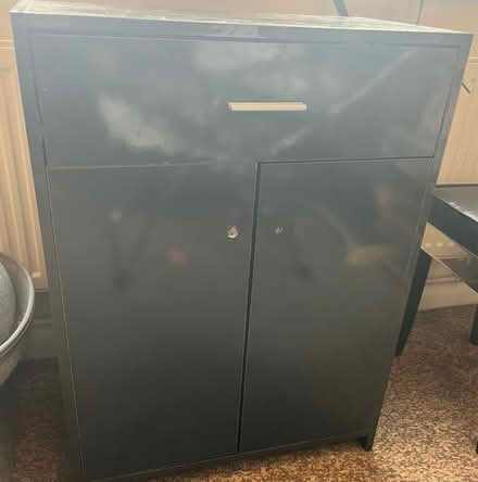 Photo of free Small chest of drawers (Buckhurst hill IG9) #1