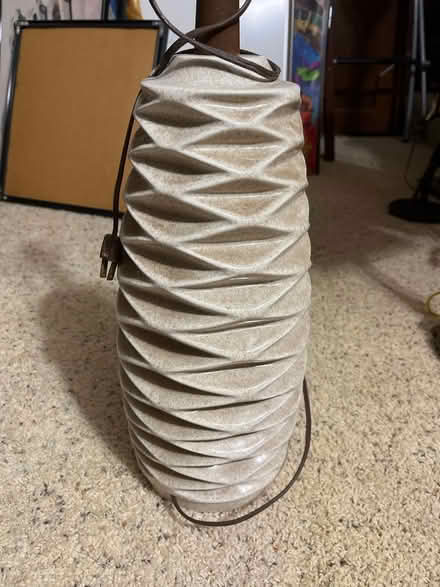 Photo of free Vintage Lamp (Farmington Hills) #2