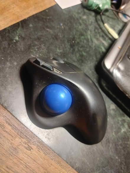 Photo of free Logitech M570 roller ball mouse (Redwood CIty) #2