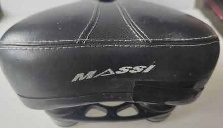 Photo of free Bike saddle (Wollaton Vale NG8 Nottingham) #3