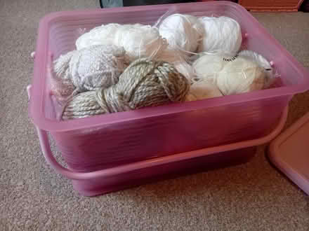 Photo of free Box of wool (MK41) #4
