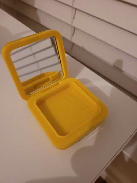 Photo of free Pocket mirror (Bridge of Allan FK9) #2